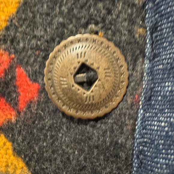 Men’s Vintage Nordic Aztec Vest - Picture 6 of 8